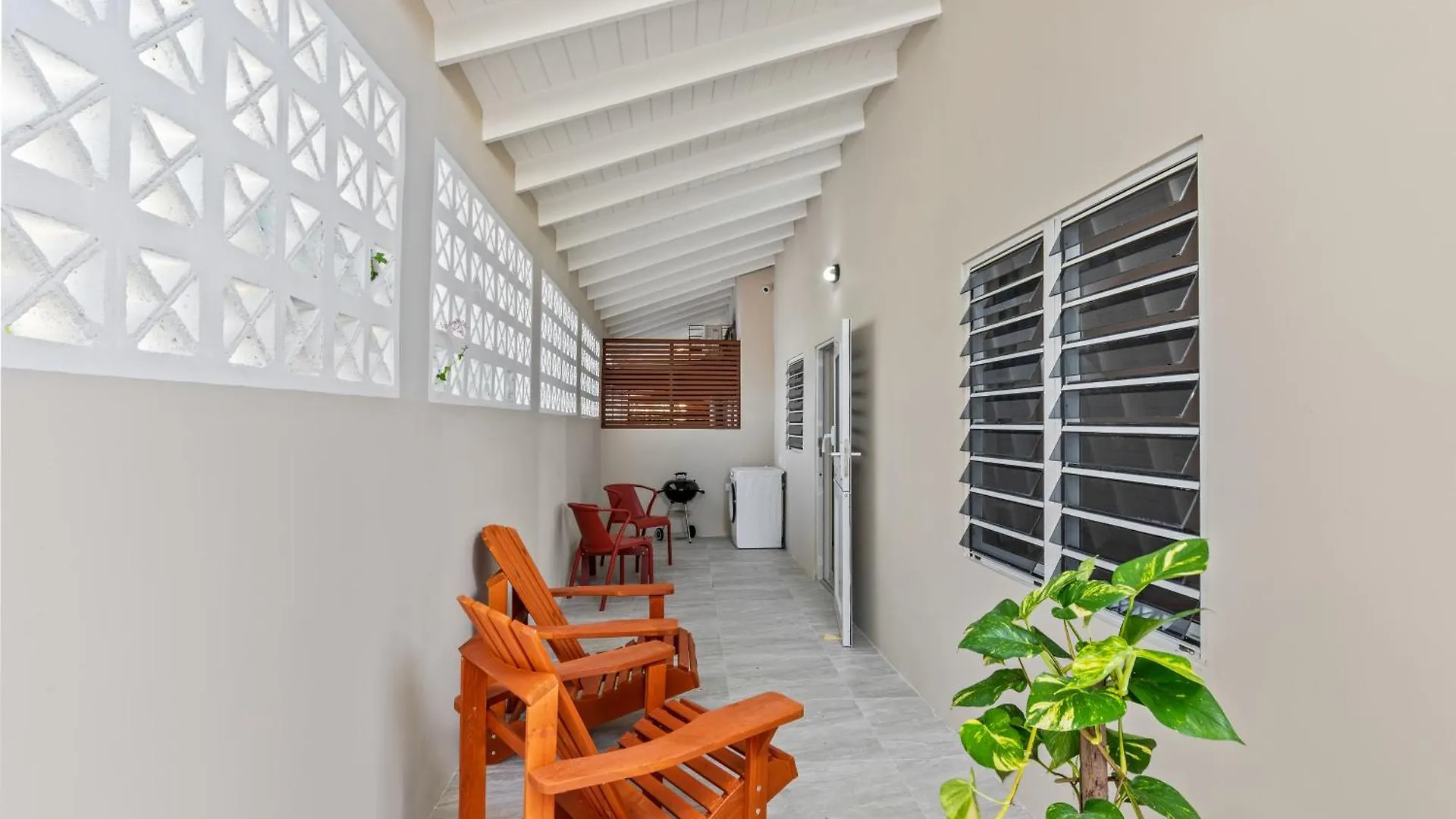 Bunita Den Bario Apartments 빌렘스타트 퀴라소