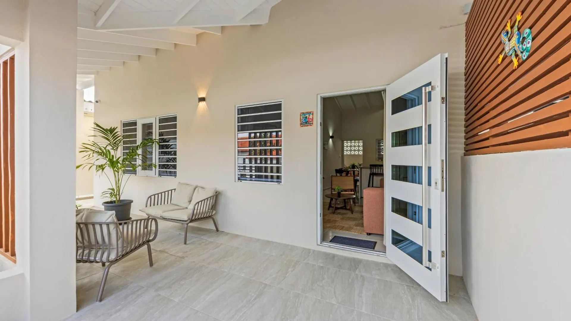 Bunita Den Bario Apartments 빌렘스타트 퀴라소