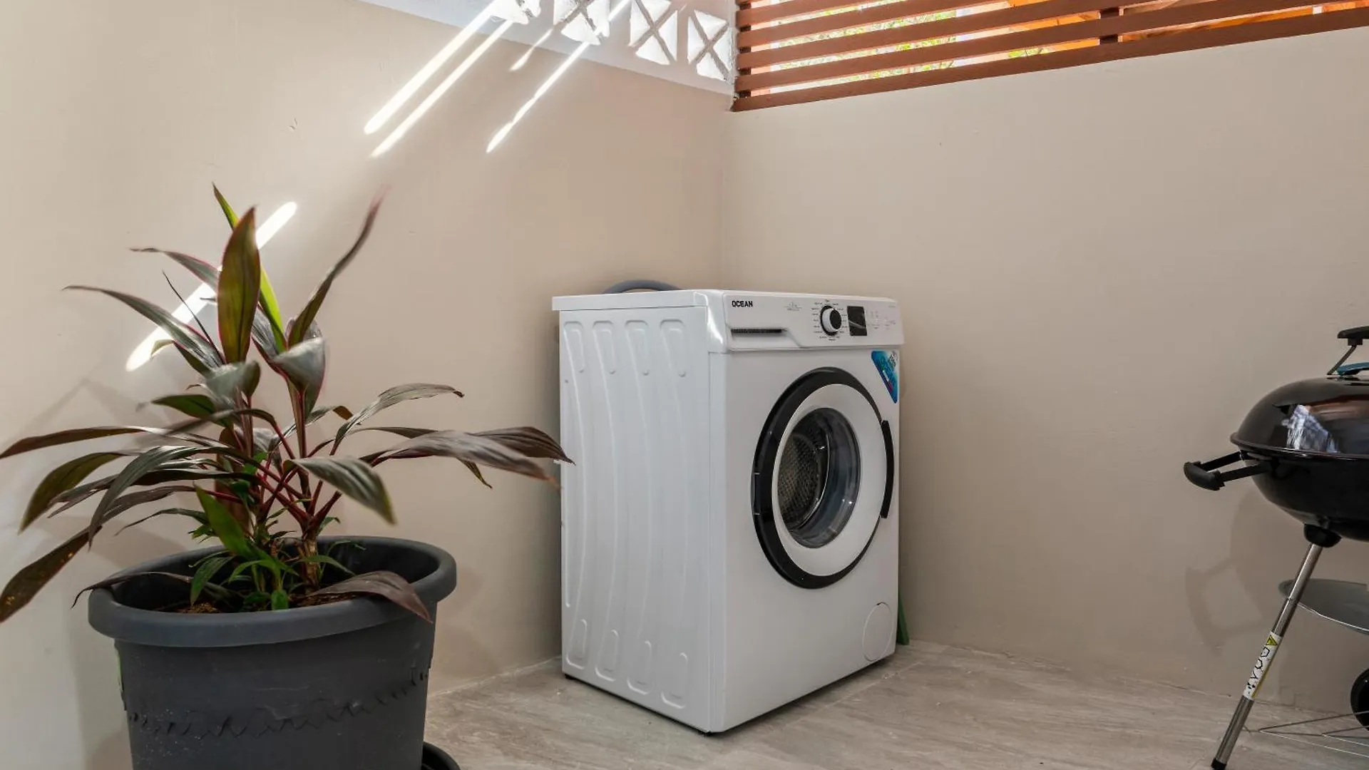 Bunita Den Bario Apartments Willemstad